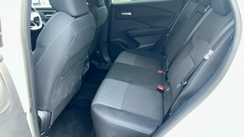 Nissan Qashqai 1.3 DiG-T MH N-Connecta 5dr Petrol Hatchback